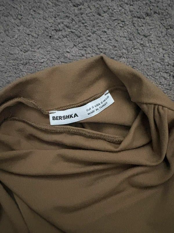 Bershka Bershka green ruched top - size S