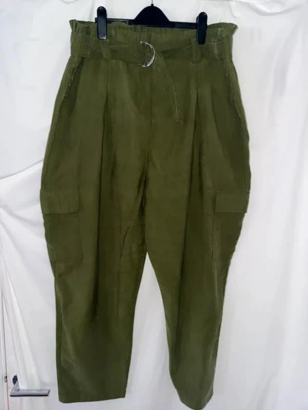 New Look 🌿New Look Khaki Paperbag Cargo Pants Size 18 VGC 🍃