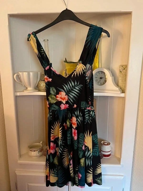 ASOS Tropical Print Island Holiday Dress -Fit & Flare -Asos -Sleeveless -- Size 8 - 1