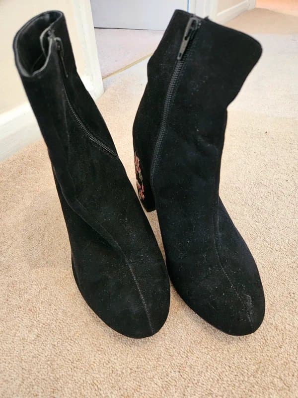 New Look New Look black ankle boots, 6