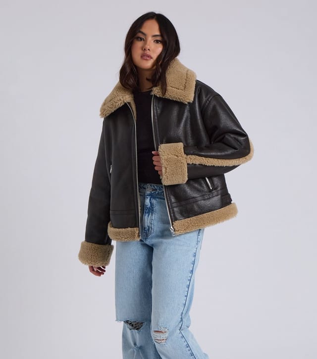 Urban Bliss Women's Brown Faux Fur Trimmed Faux Leather Jacket Urban Bliss New Look - 2