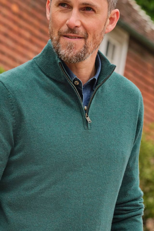 WoolOvers WoolOvers Men's Mens Cashmere & Merino Zip Neck Jumper in Green - 2