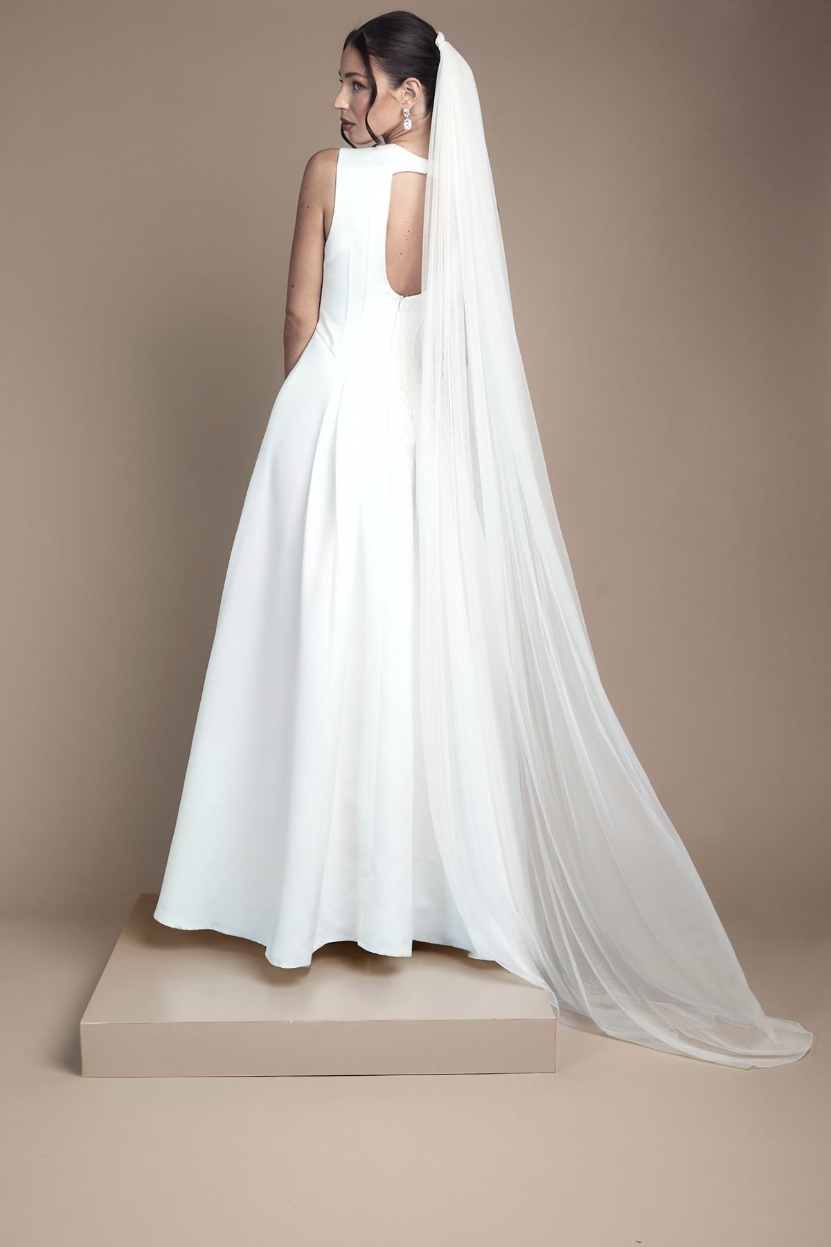 Coast Coast Women's Sleeveless Drop Waist Wedding Dress in Ivory - 3