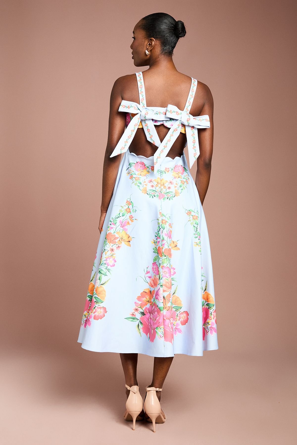 Coast Coast Women's Square Neck Floral Placement Print Full Skirted Cotton Dress in Pale Blue - 3