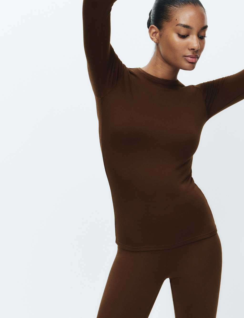 Marks & Spencer M&S Heatgen™ Medium Thermal Crew Neck Top Dark Chocolate - 2