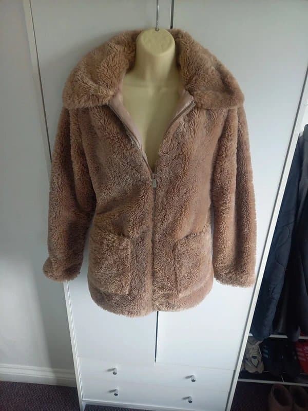 New Look Just dropped! 'New look' Teddy zip up jacket