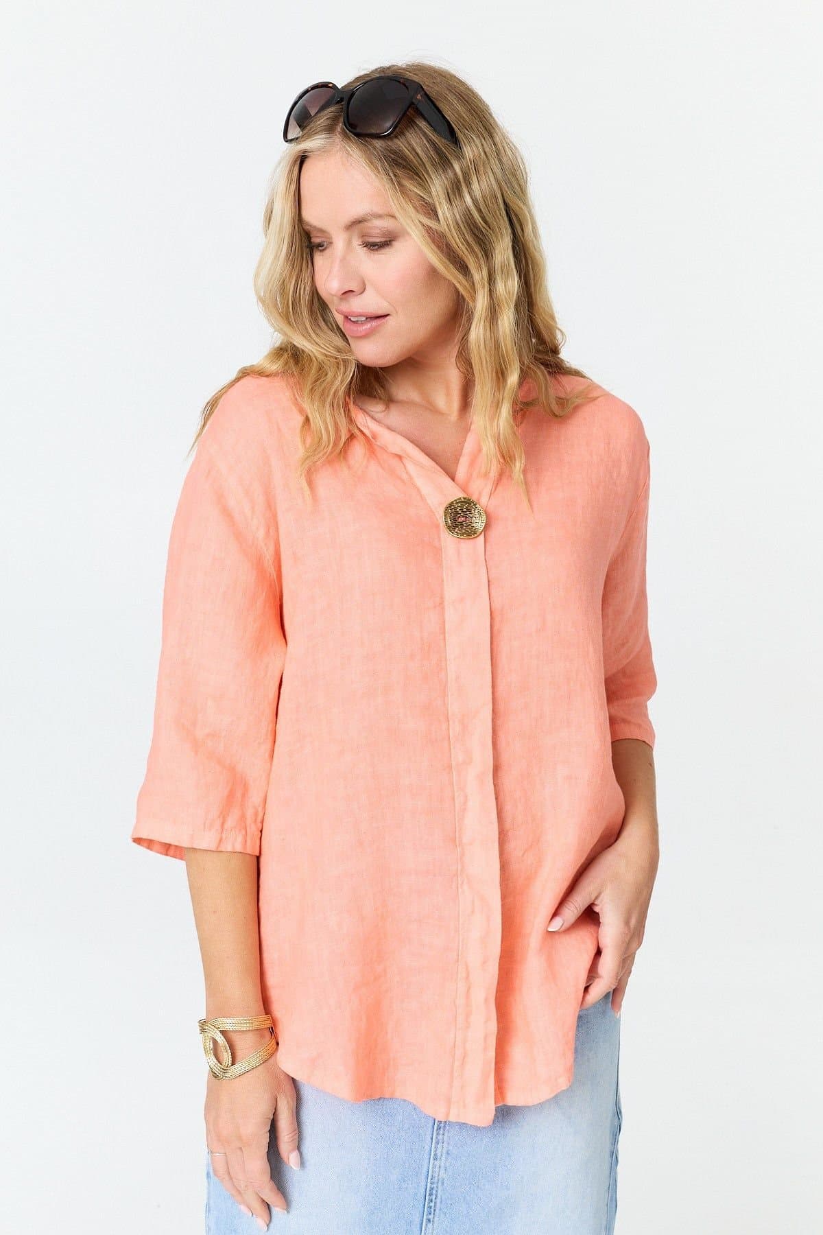 Izabel London Izabel London Coral 3/4 Sleeve Relaxed Blouse