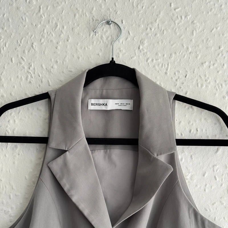 Bershka Women’s Bershka Grey Tailored Sleeveless Waistcoat - size M
