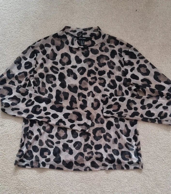 New Look New Look Leopard print top