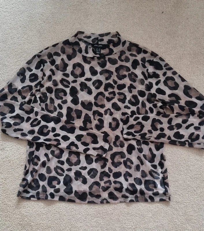 New Look Leopard Print Long-Sleeve Top