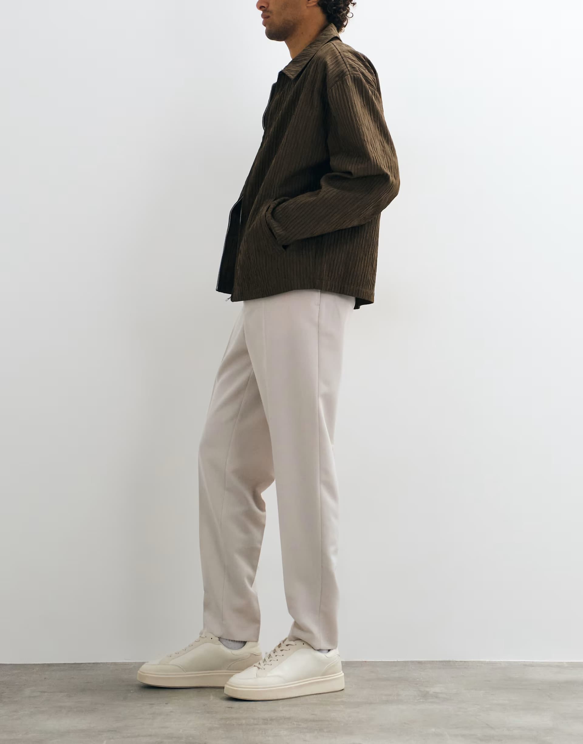 ASOS ASOS DESIGN tailored tapered trousers with elasticated waist in ecru