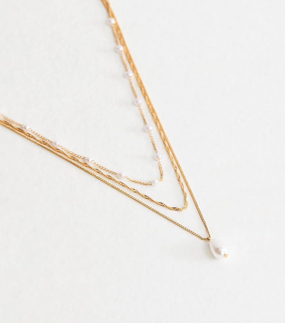 New Look Gold Tone 3 Layer Faux Pearl Chain Neckalce New Look