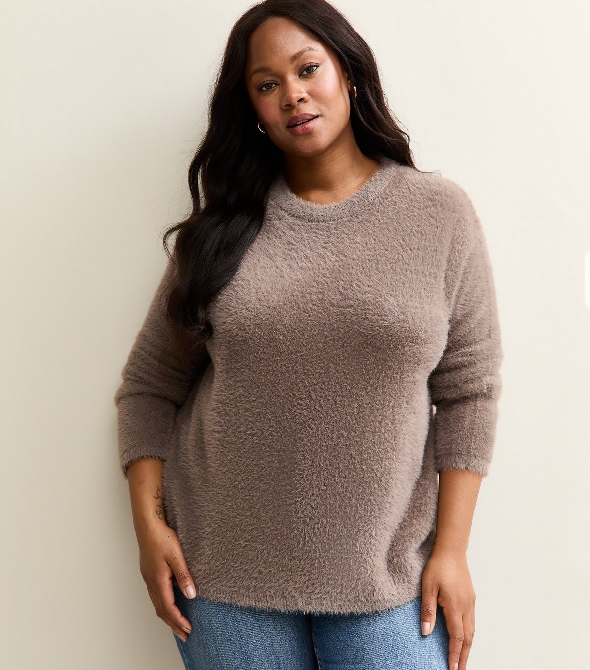 New Look Women's Plus Size Dark Mink Fluffy Crew Neck Jumper Curves New Look - 2