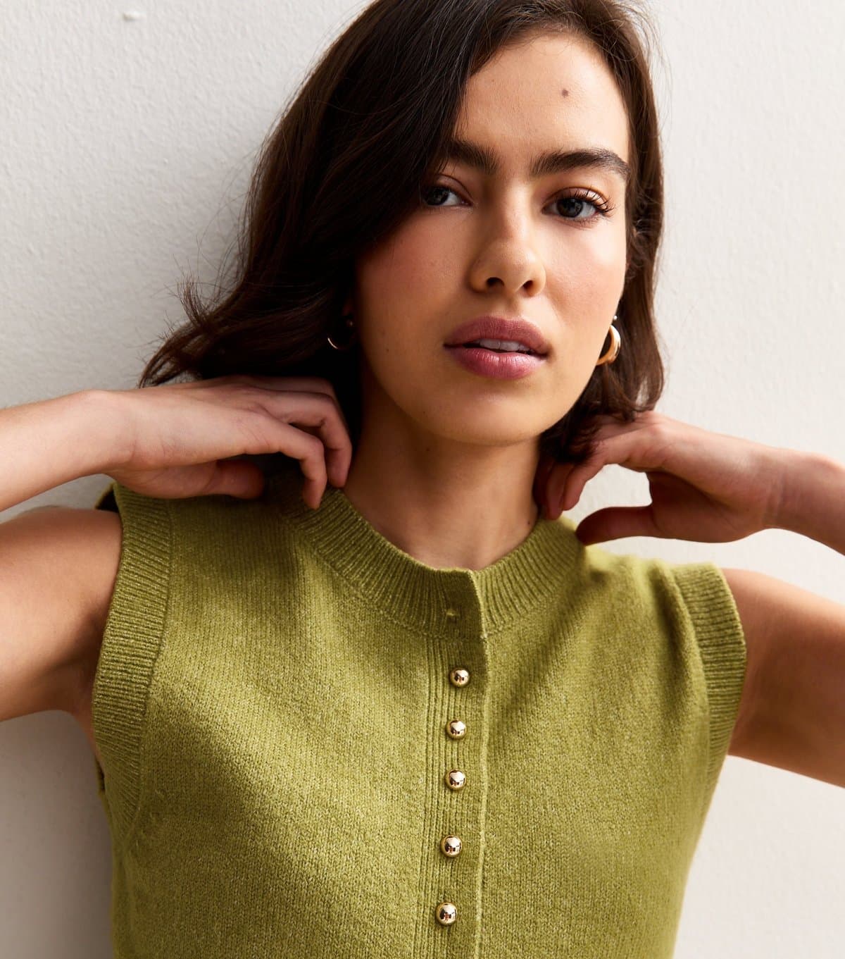 New Look Women's Green Crew Neck Contrast Button Knit Waistcoat New Look