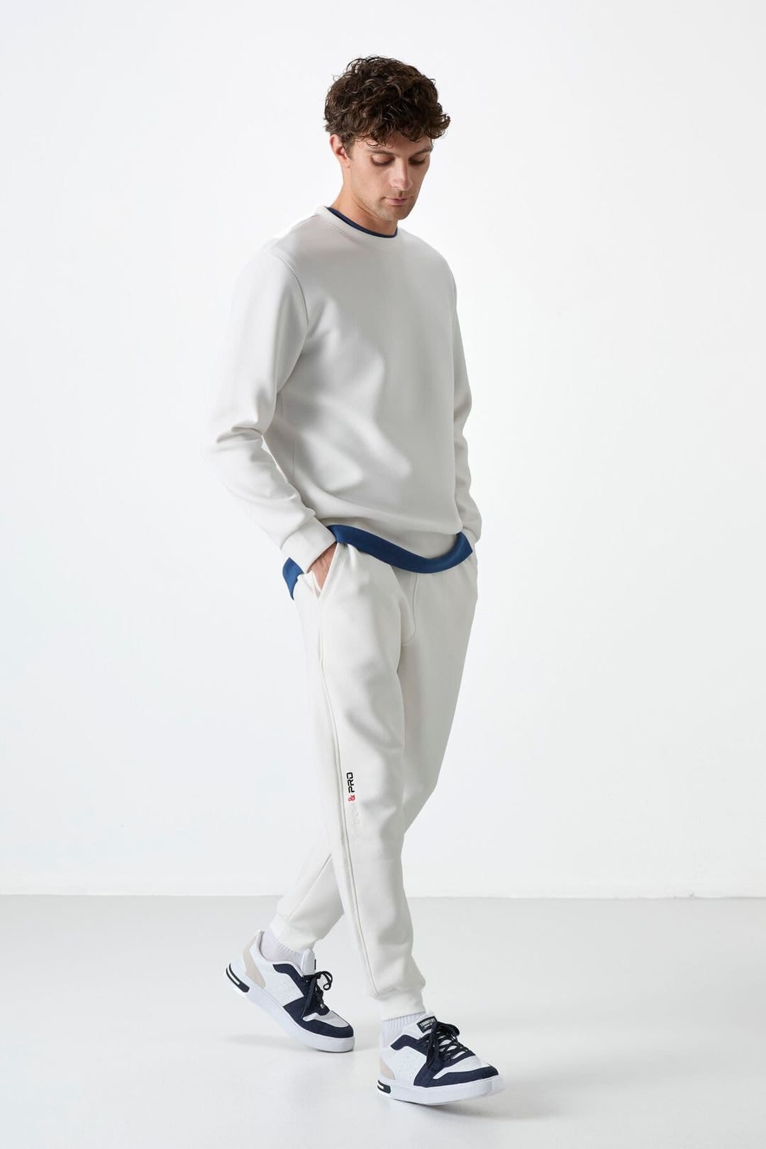 Tommy Life Tommy Life Men's Slim Jogger Sweatpants in Off-White - 4