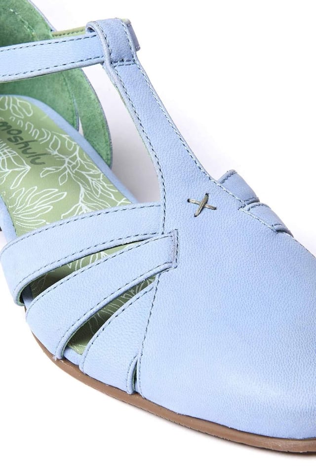 Moshulu Moshulu Women's 'Sayuri' Vintage Style Shoes in Light Blue - 3