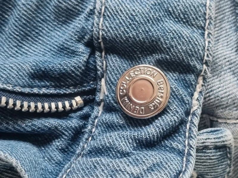 Bershka Bershka High-Waisted Denim Cargo Jeans (UK 10 / EUR 38)