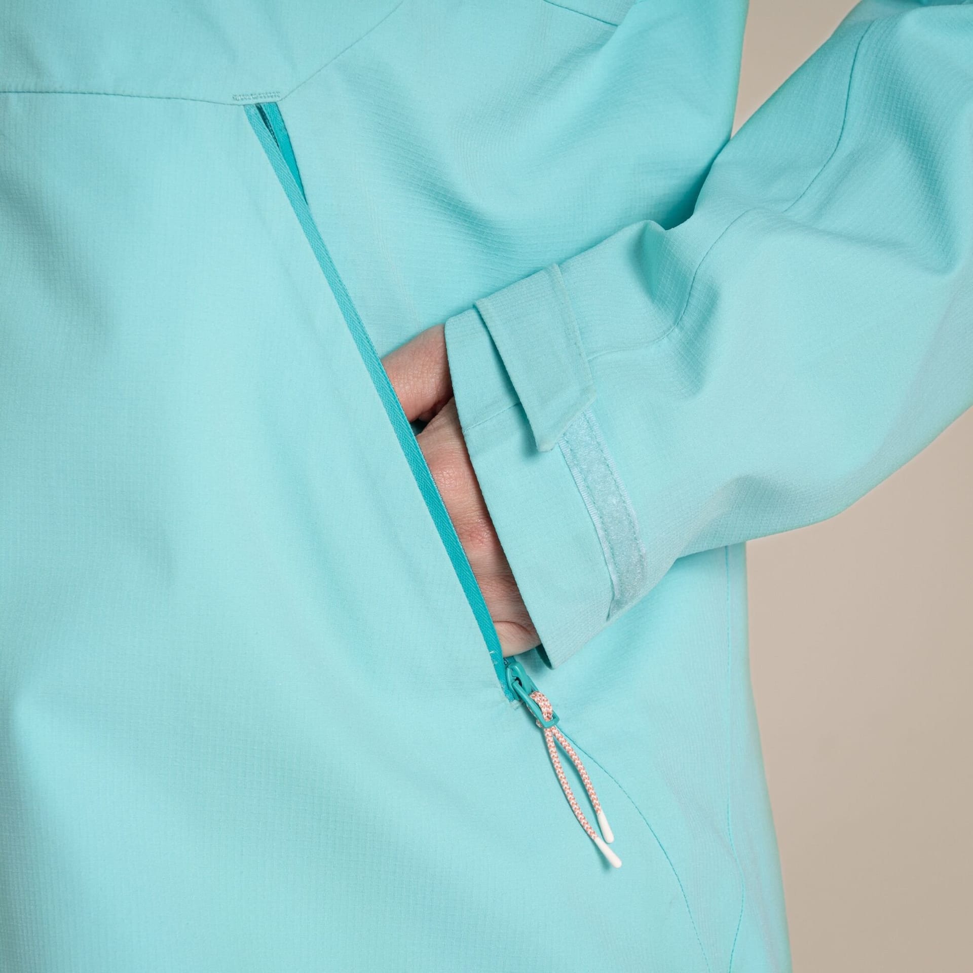 Craghoppers Craghoppers Women's Dynamic Pro Stretch Waterproof Breathable Jacket in Turquoise - 4