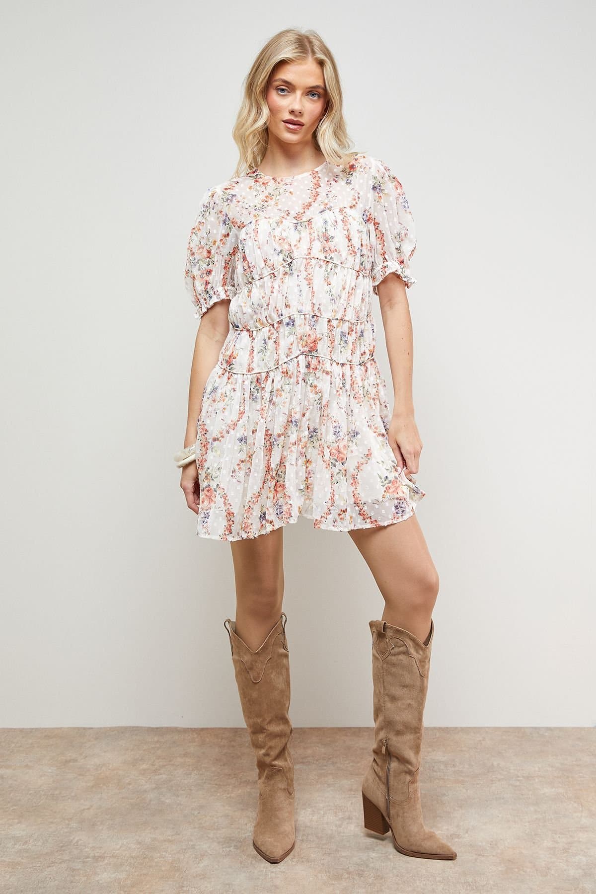 Oasis Oasis Women's Printed Dobby Shirred Bodice Mini Dress in Ivory