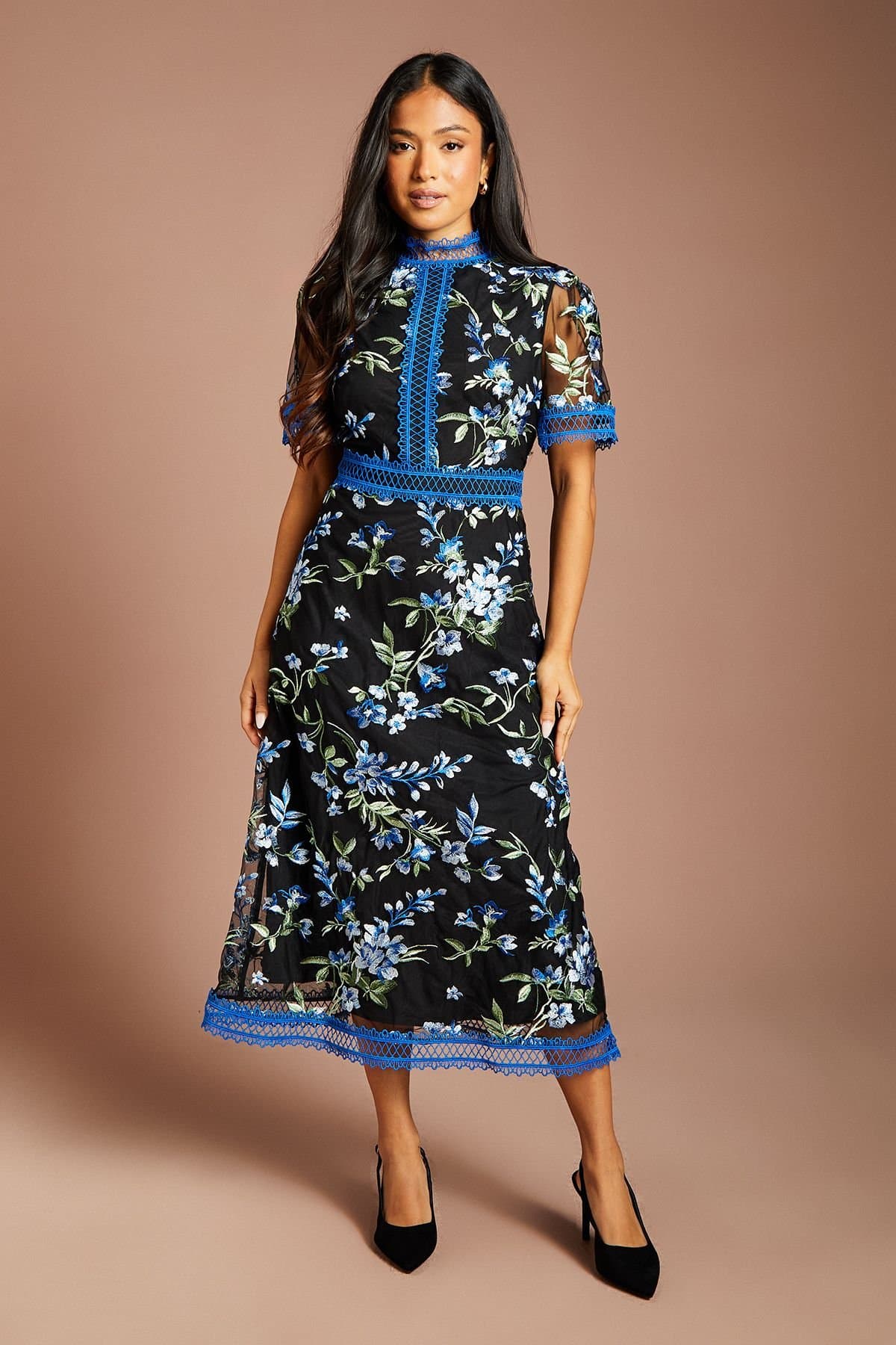 Coast Coast Women's Petite Embroidered Mesh Lace Trim Short Sleeve Midi Dress in Blue