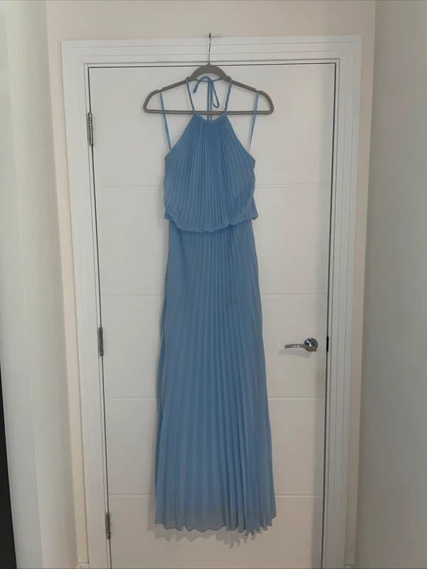 XSCAPE Xscape Baby Blue Pleated Embellished Maxi Dress Size 10 Summer Occasion Prom Ball wedding guest