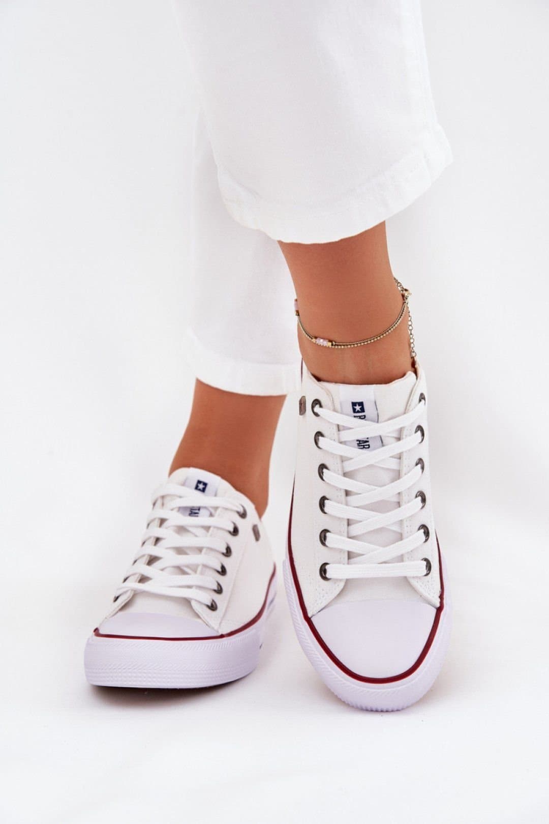 Love Lace Love Lace Women's White Low Cut Textile Sneakers