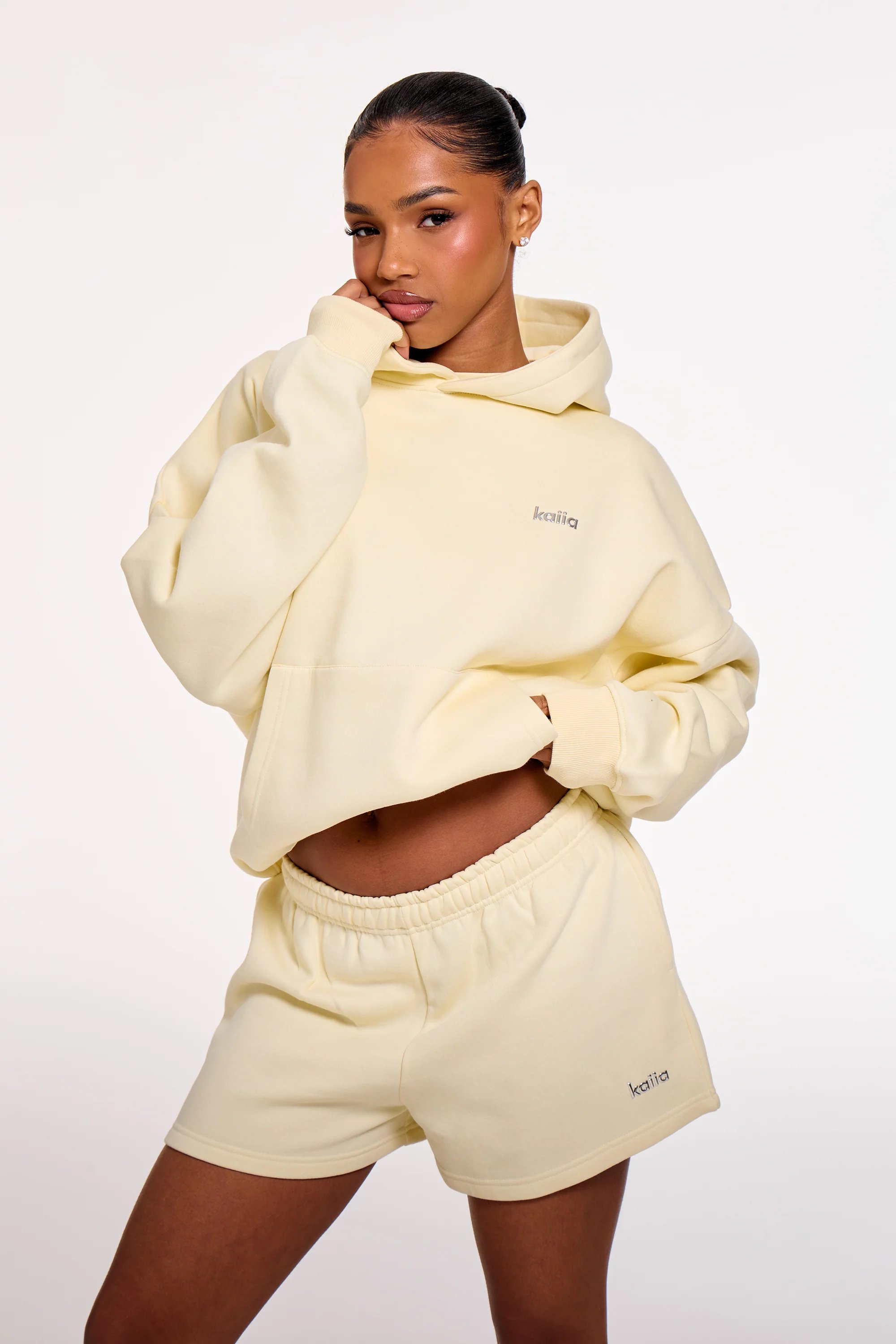 Kaiia Kaiia Chrome Logo Mini Shorts Lemon - 2