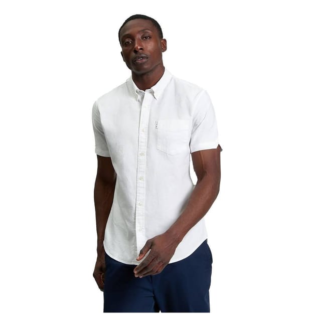 Ben Sherman Ben Sherman Men's Signature Oxford Short-Sleeved Shirt in White - 2