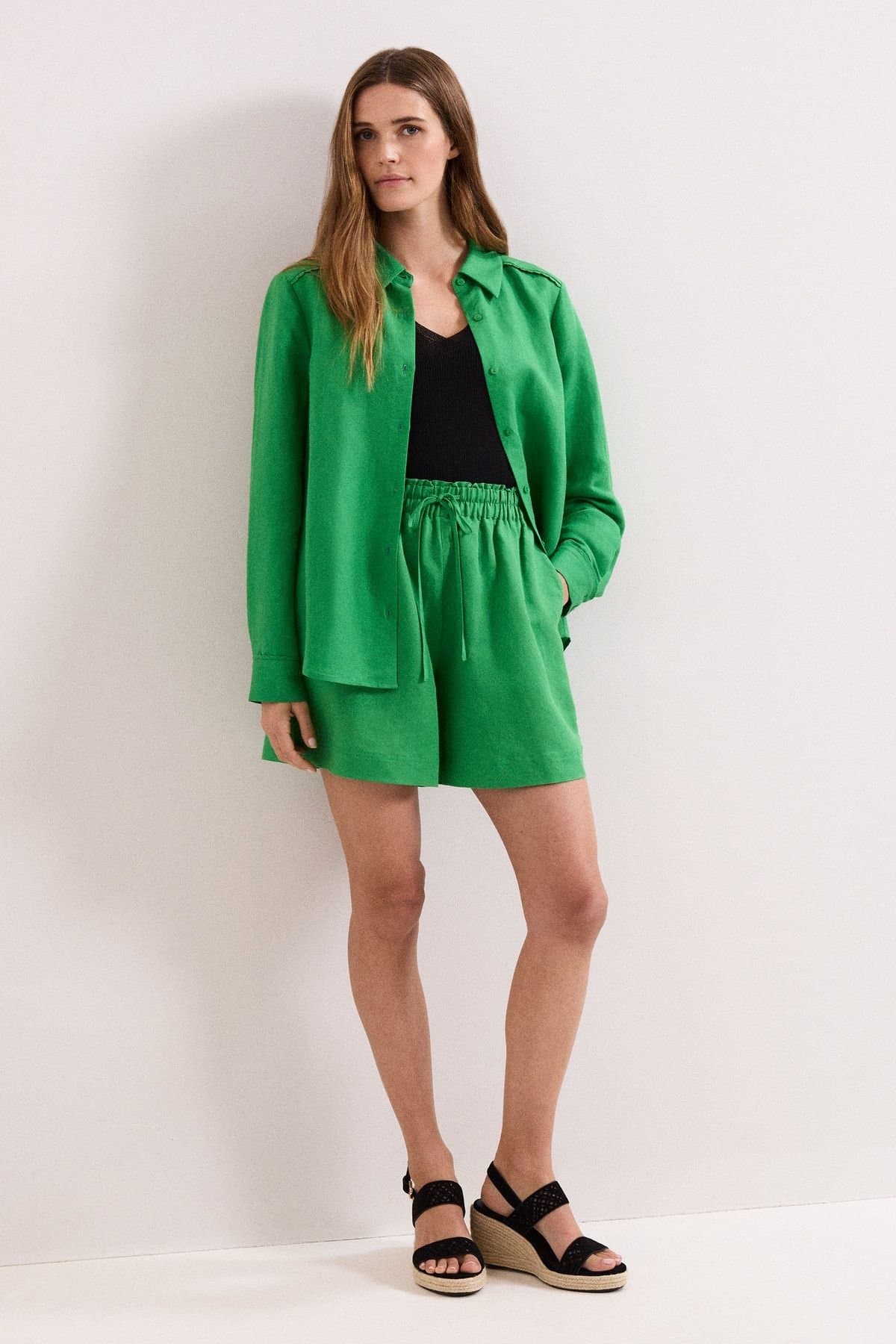 Phase Eight Phase Eight Women's Arnie Drawstring High Waisted Shorts in Emerald