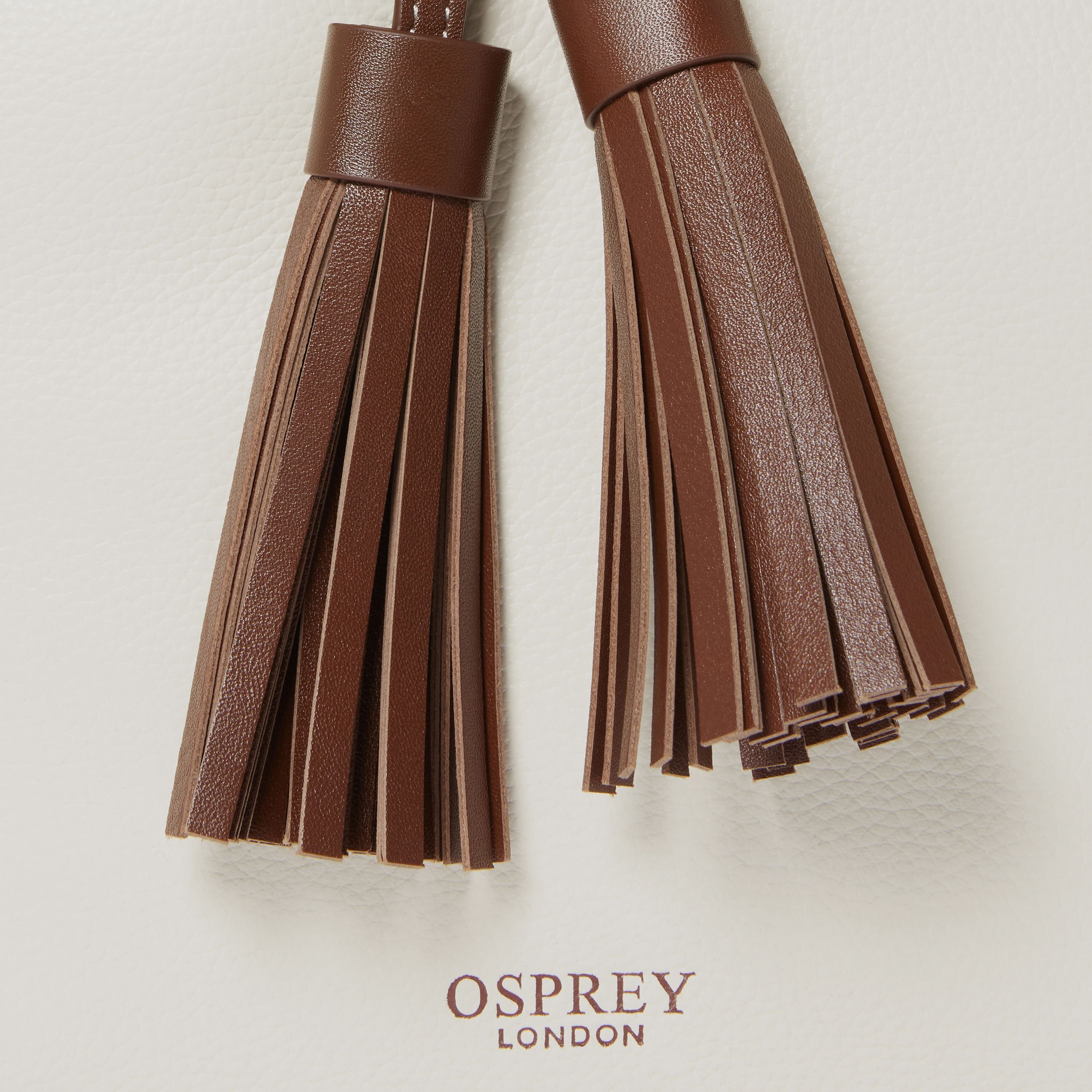 OSPREY LONDON OSPREY LONDON Women's The Classic Savanna Leather Crossbody Bag in Ivory - 4