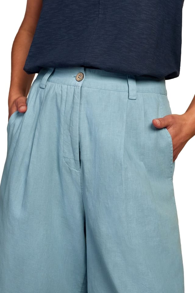 Celtic & Co Celtic & Co Women's Pleat Front Crop Pants in Baby Blue - 3