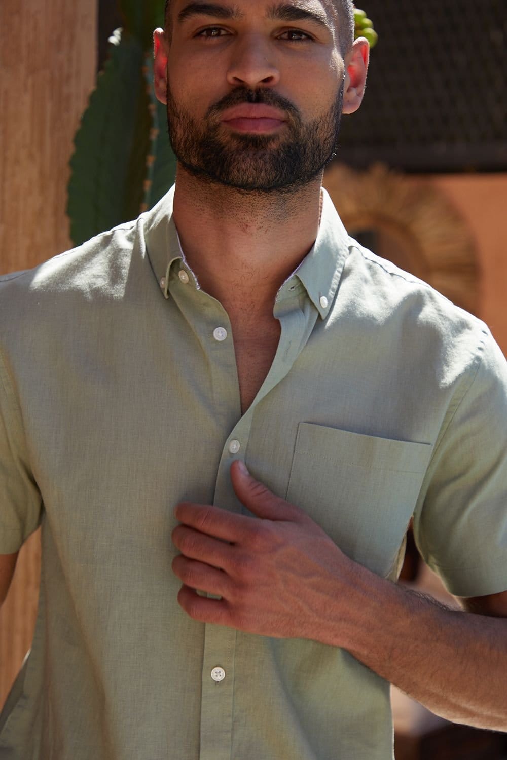 Threadbare Threadbare Men's 'Dragon' Cotton-Linen Blend Short-Sleeve Shirt in Olive - 4