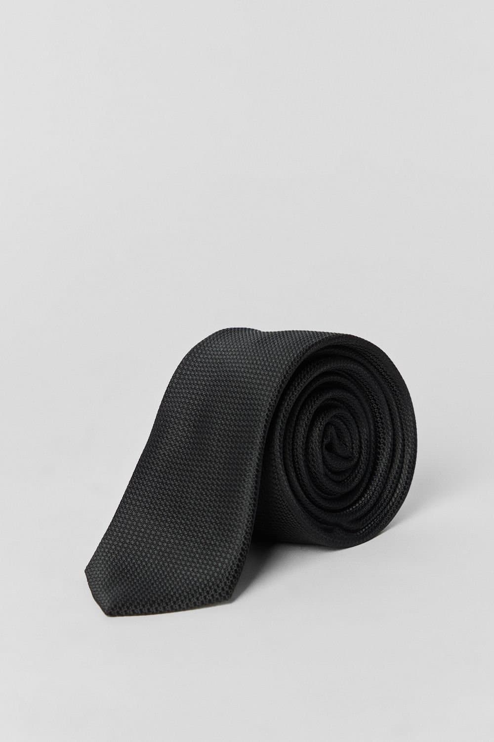 Burton Burton Men's Black Textured Tie