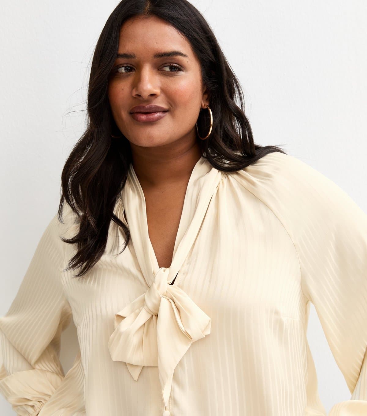 New Look Women's Plus Size Cream Satin Stripe Pussybow Shirt Curves New Look