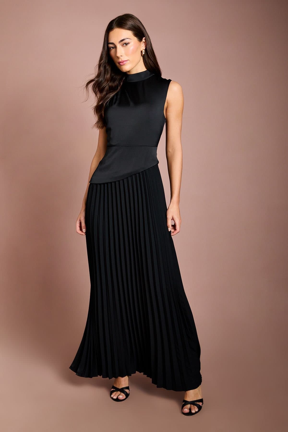 Coast Coast Women's Drape High Neck Pleated Skirt Maxi Dress in Black