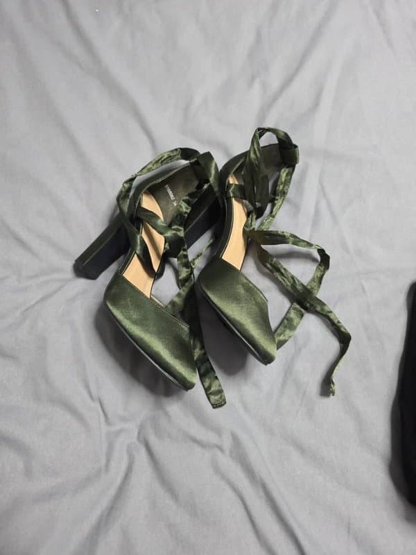 New Look Green satin shoes with ribbon ties size 5
