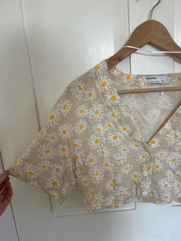 Bershka Cropped flowy slouchy summer top