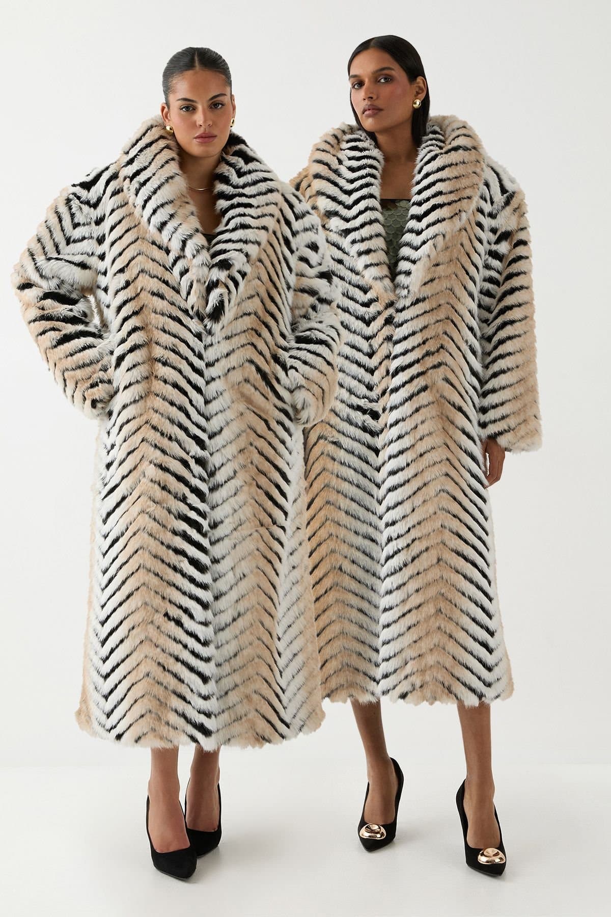 Debenhams Debenhams Women's Mono Maxi Faux Fur Coat