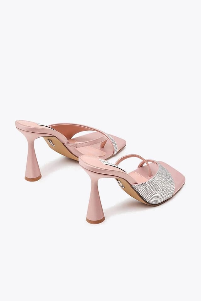Steve Madden STEVE MADDEN Women's 'Herah Heel Pink' Fabric Heels in Pale Pink - 2