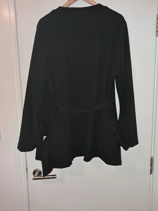 ASOS Design Asos Black Kimono Style blazer size 18