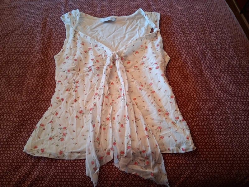New Look creamy and floral top