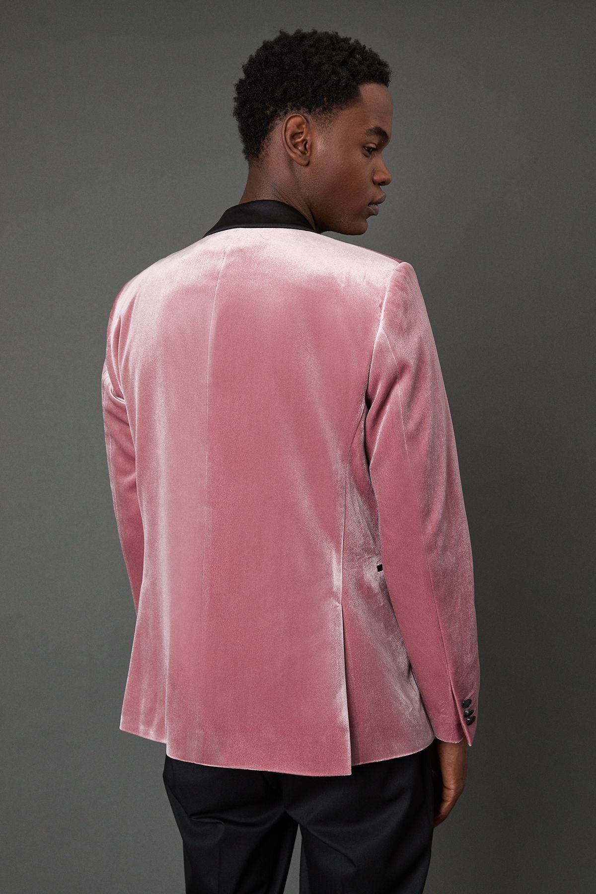 Burton Burton Men's Pink Wide Lapel Velvet Tailored Fit Tuxedo Jacket - 3