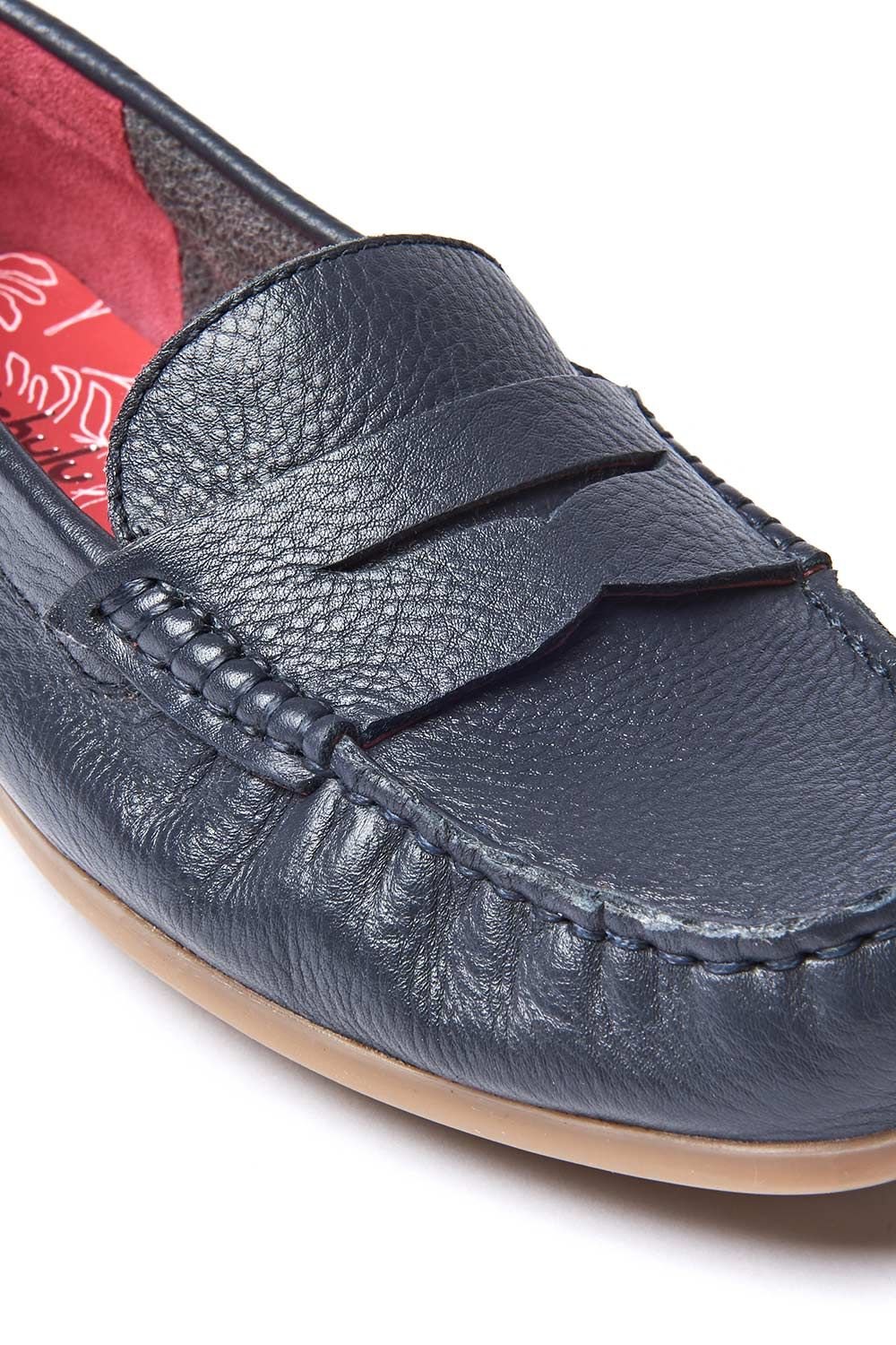 Moshulu Moshulu Women's 'Pipit' Classic Leather Moccasin Loafers in Indigo - 3