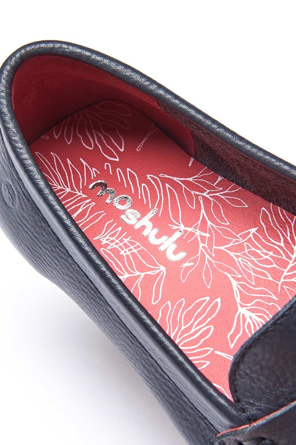 Moshulu Moshulu Women's 'Pipit' Classic Leather Moccasin Loafers in Indigo - 4