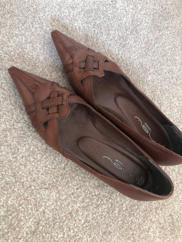 New Look Brown leather court shoes size 6/39