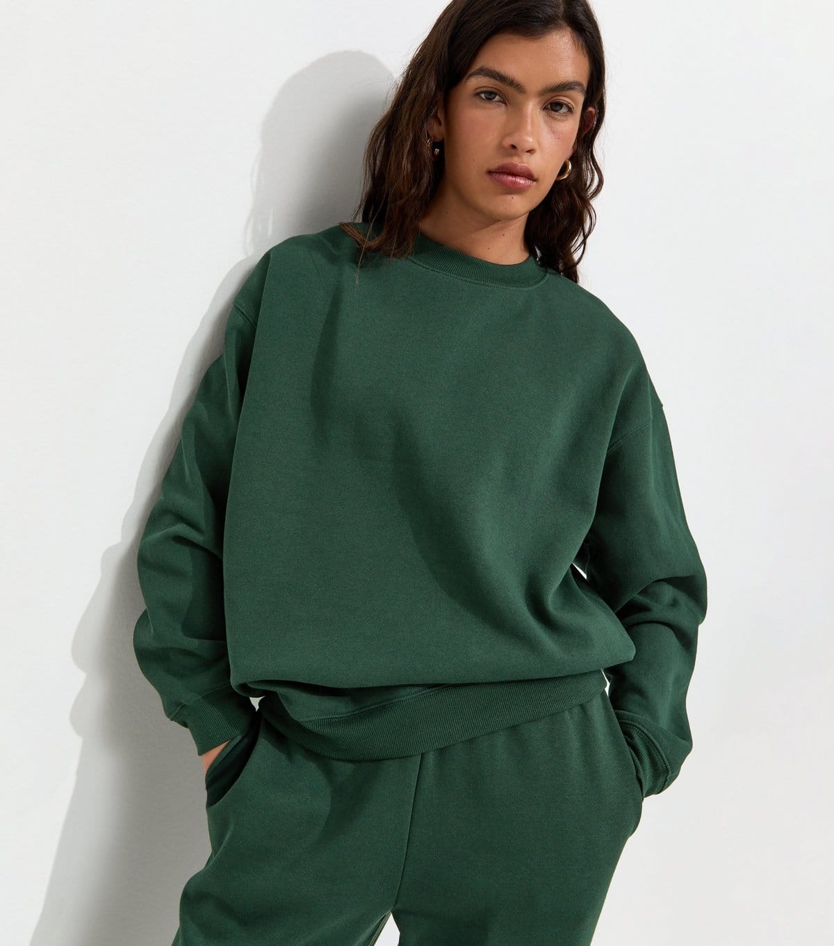 New Look Women's Dark Green Cotton Rich Relaxed Sweatshirt New Look - 1