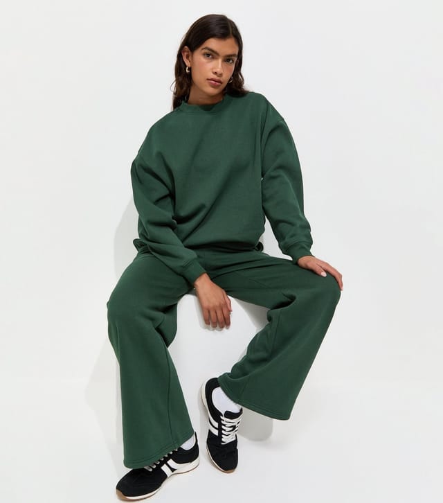 New Look Women's Dark Green Cotton Rich Relaxed Sweatshirt New Look - 2