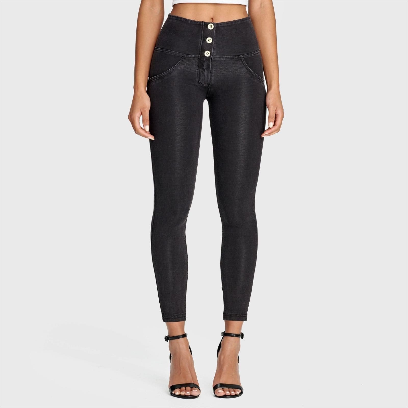 Freddy Freddy Women's WR.UP Denim - 3 Button High Waisted - 7/8 Length Jeans in Black - 2
