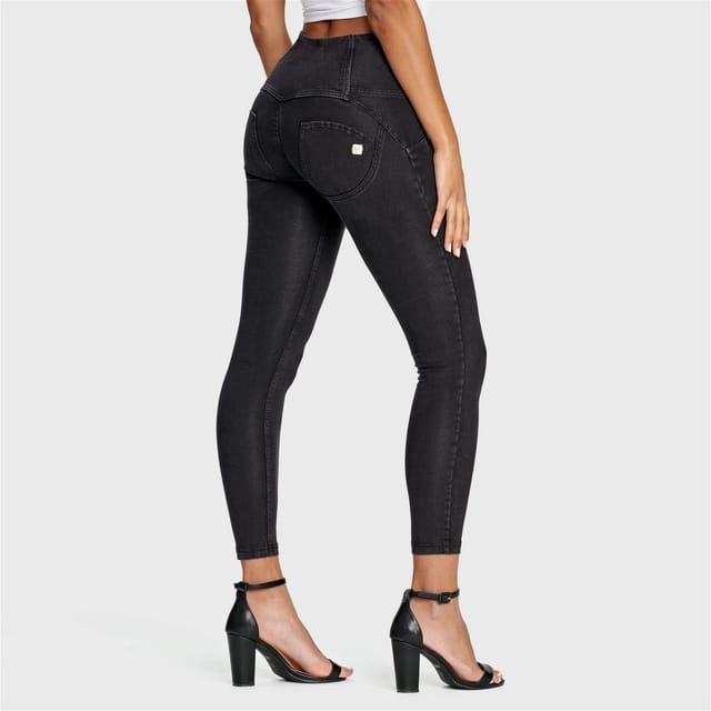 Freddy Freddy Women's WR.UP Denim - 3 Button High Waisted - 7/8 Length Jeans in Black - 3