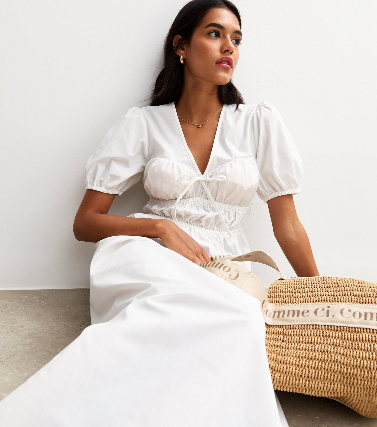 New Look Women's White V Neck Shirred Bodice Bow Front Midi Dress New Look - 3